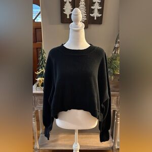 Black Oversized Boxy Cropped Sweater Size XL